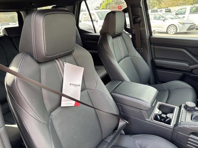 New 2025 Toyota 4Runner Limited AWD/4WD image 18