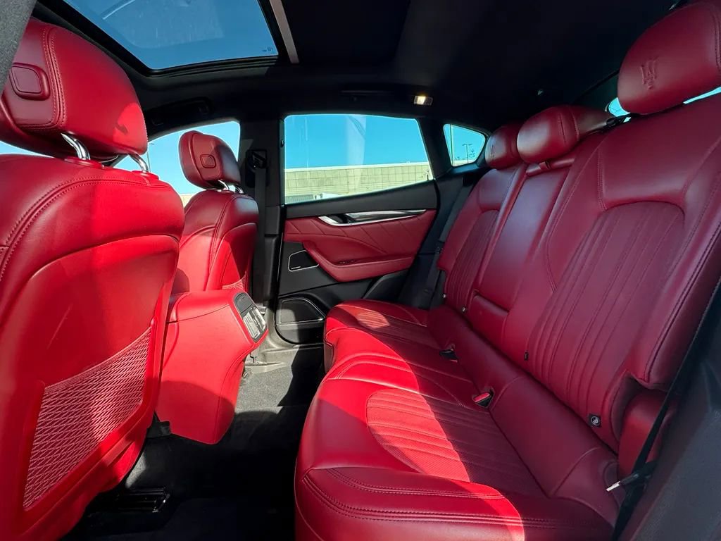 Used 2019 Maserati Levante GranLusso image 26