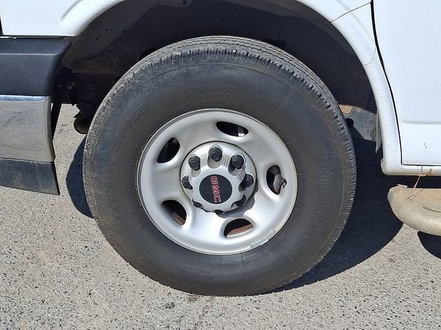 Used 2024 GMC Savana 2500 w/ Driver Convenience Package image 26