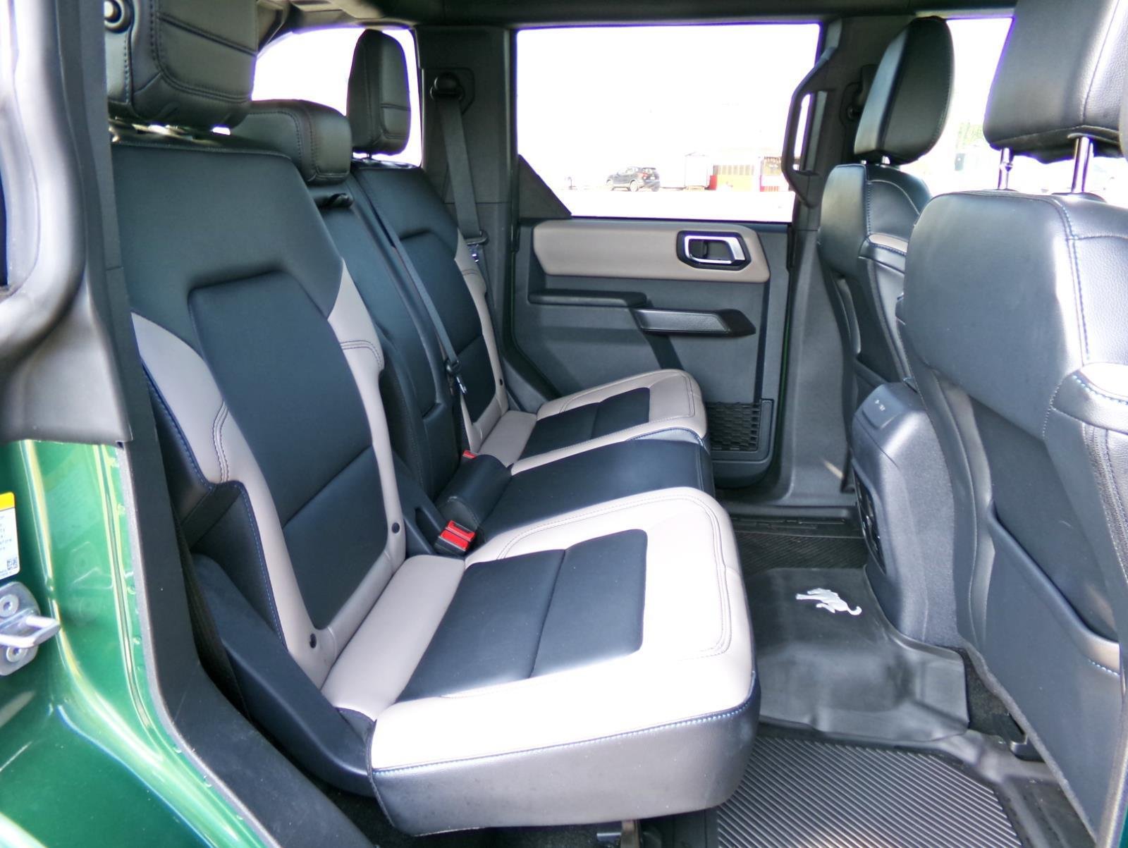 Used 2024 Ford Bronco Wildtrak AWD/4WD image 14