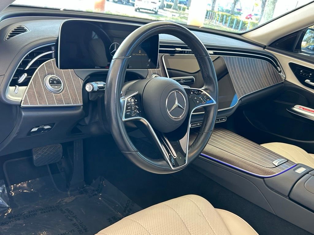 Used 2025 Mercedes-Benz E 350 4MATIC Sedan image 40