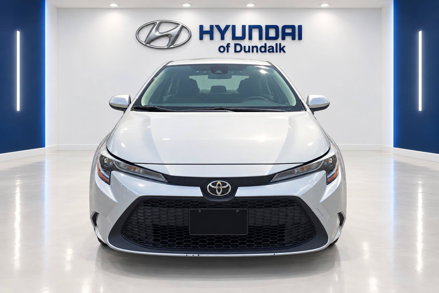 Used 2020 Toyota Corolla LE FWD image 5