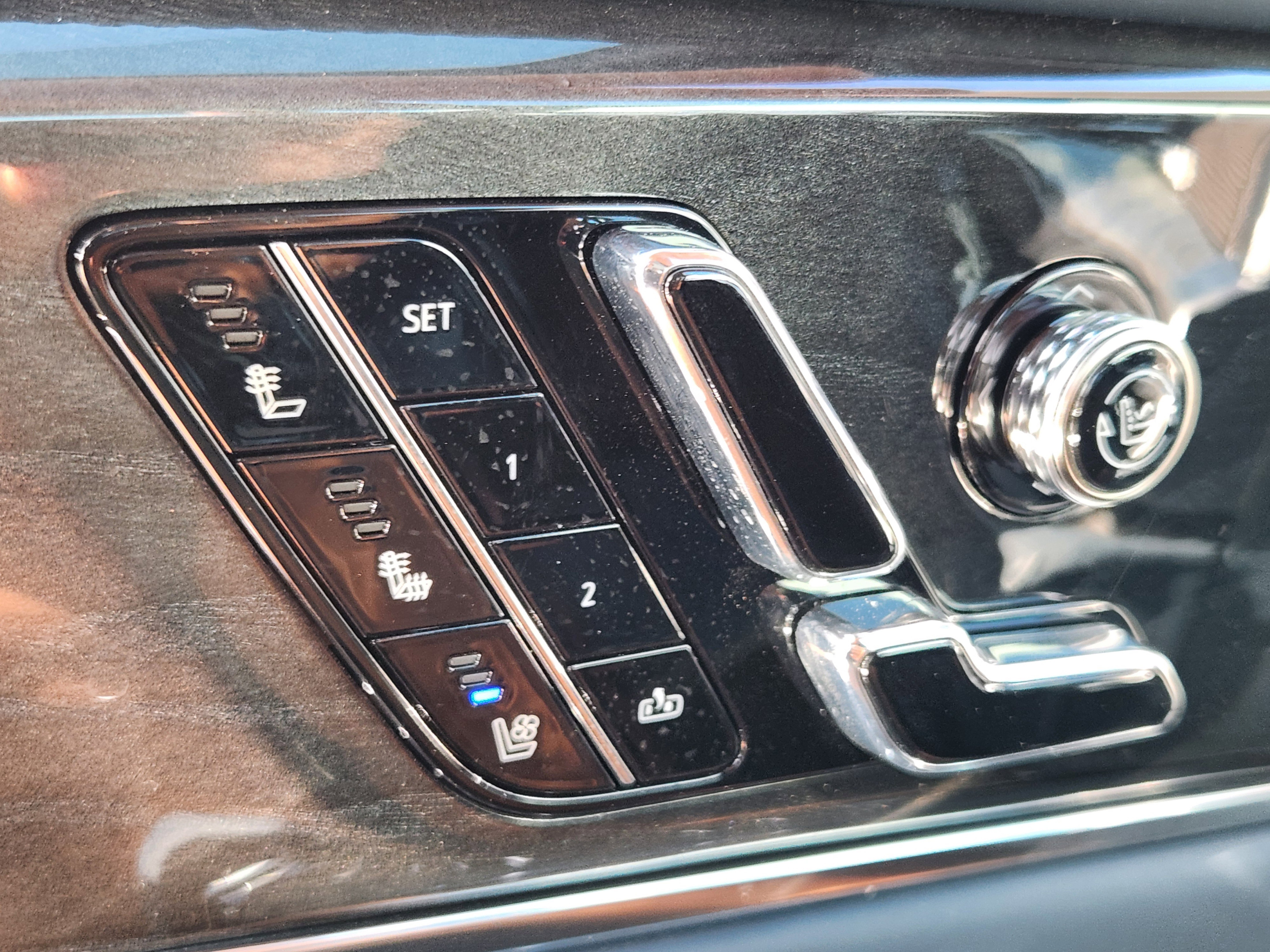 New 2025 Cadillac Escalade IQ Luxury 2 AWD/4WD image 24