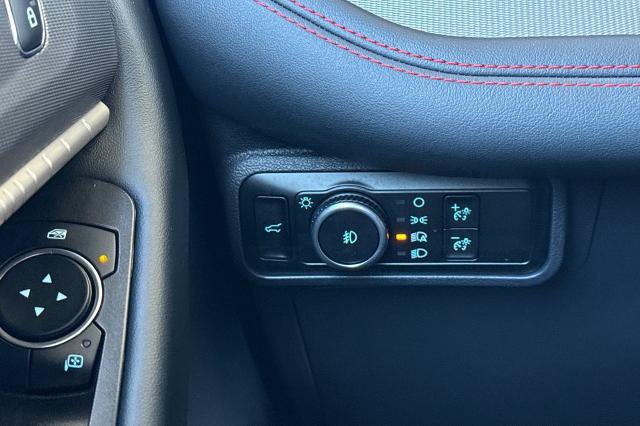 Used 2025 Ford Explorer ST-Line RWD image 39