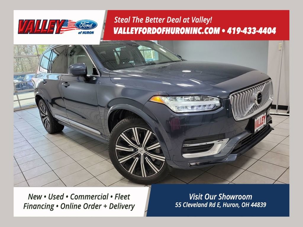 Used 2025 Volvo XC90 B5 Core image 1