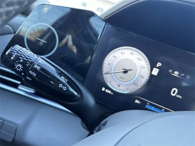 Certified 2024 Hyundai Elantra SEL w/ Convenience Package image 25