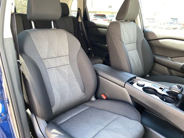 New 2026 Nissan Rogue SV AWD/4WD image 9