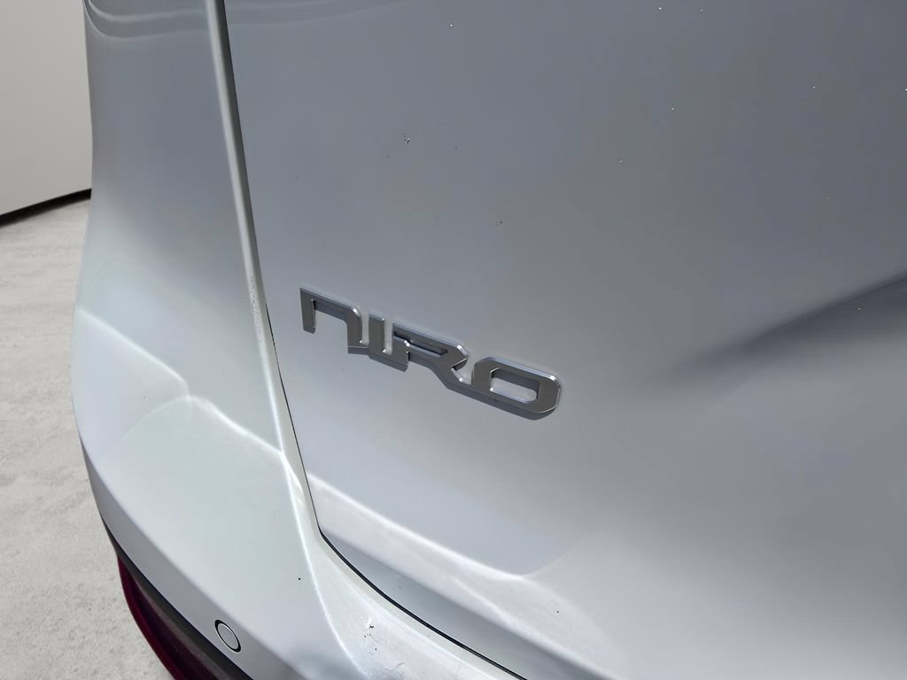 Used 2023 Kia Niro Wave FWD image 30