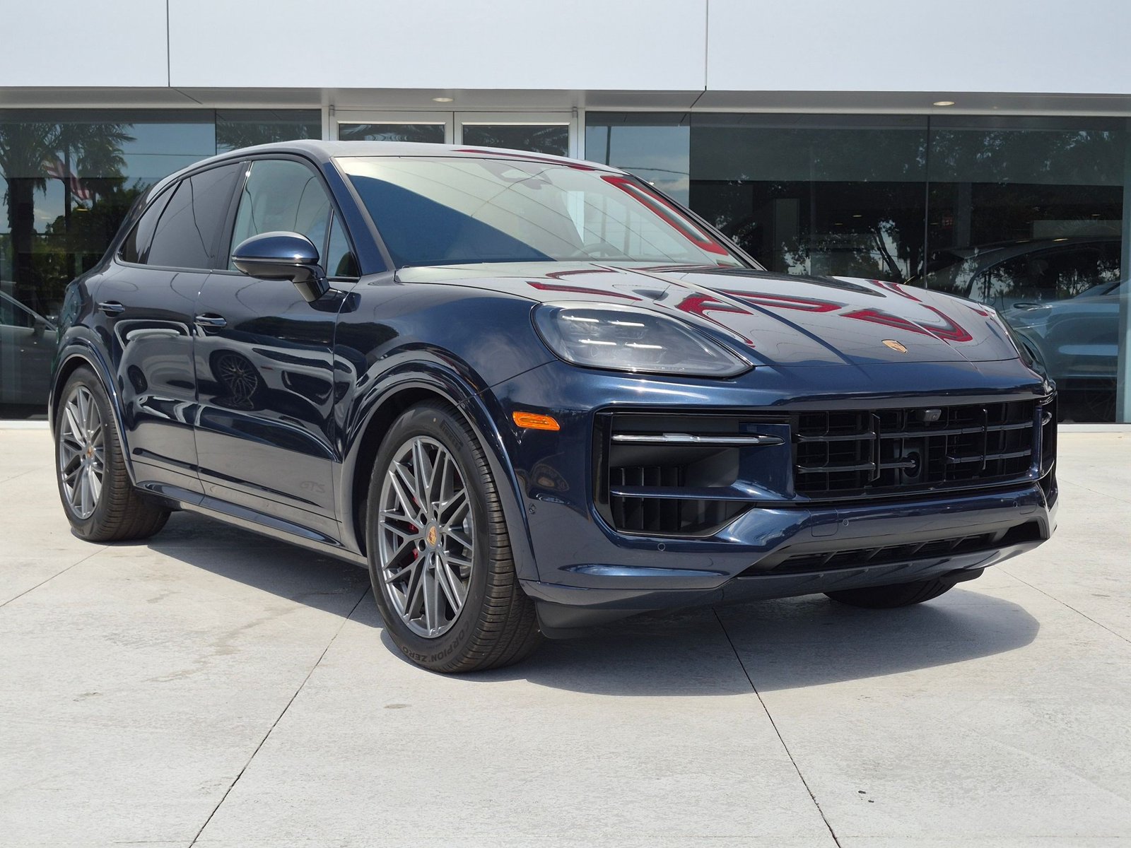 New 2026 Porsche Cayenne GTS AWD/4WD image 7