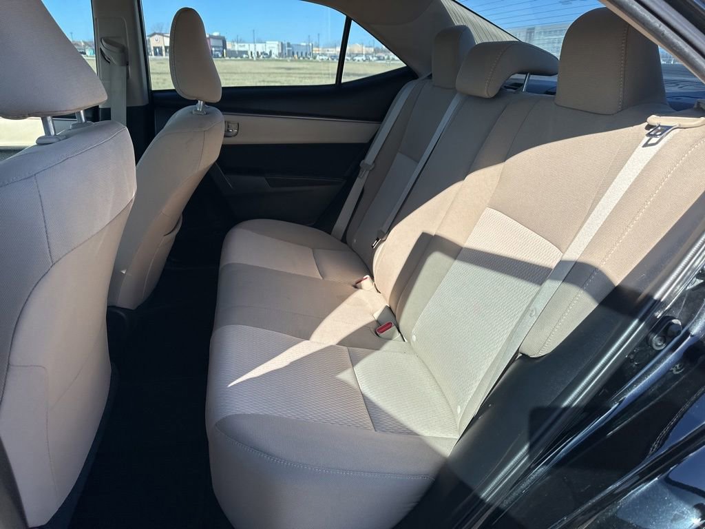 Used 2014 Toyota Corolla LE image 12
