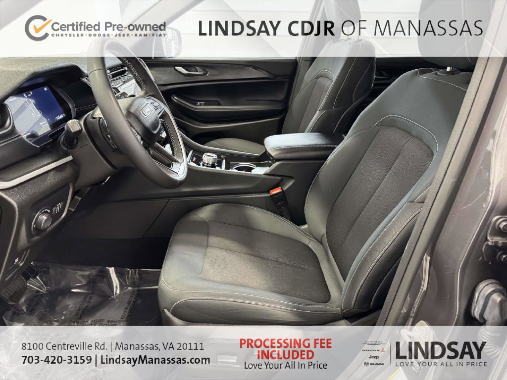 Used 2024 Jeep Grand Cherokee L Laredo AWD/4WD image 20