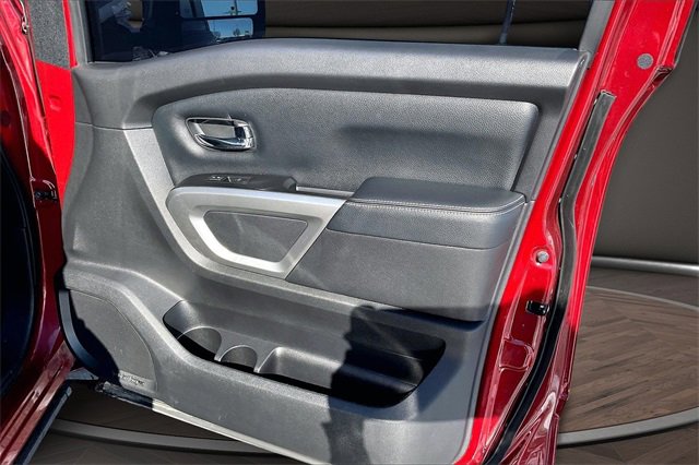 Certified 2018 Nissan Titan PRO-4X w/ Pro-4x Convenience Package image 21
