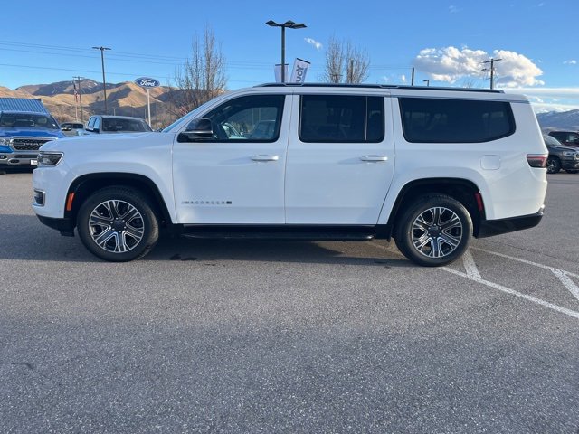 Used 2024 Jeep Wagoneer L Series II w/ Flexible Seating Group image 7