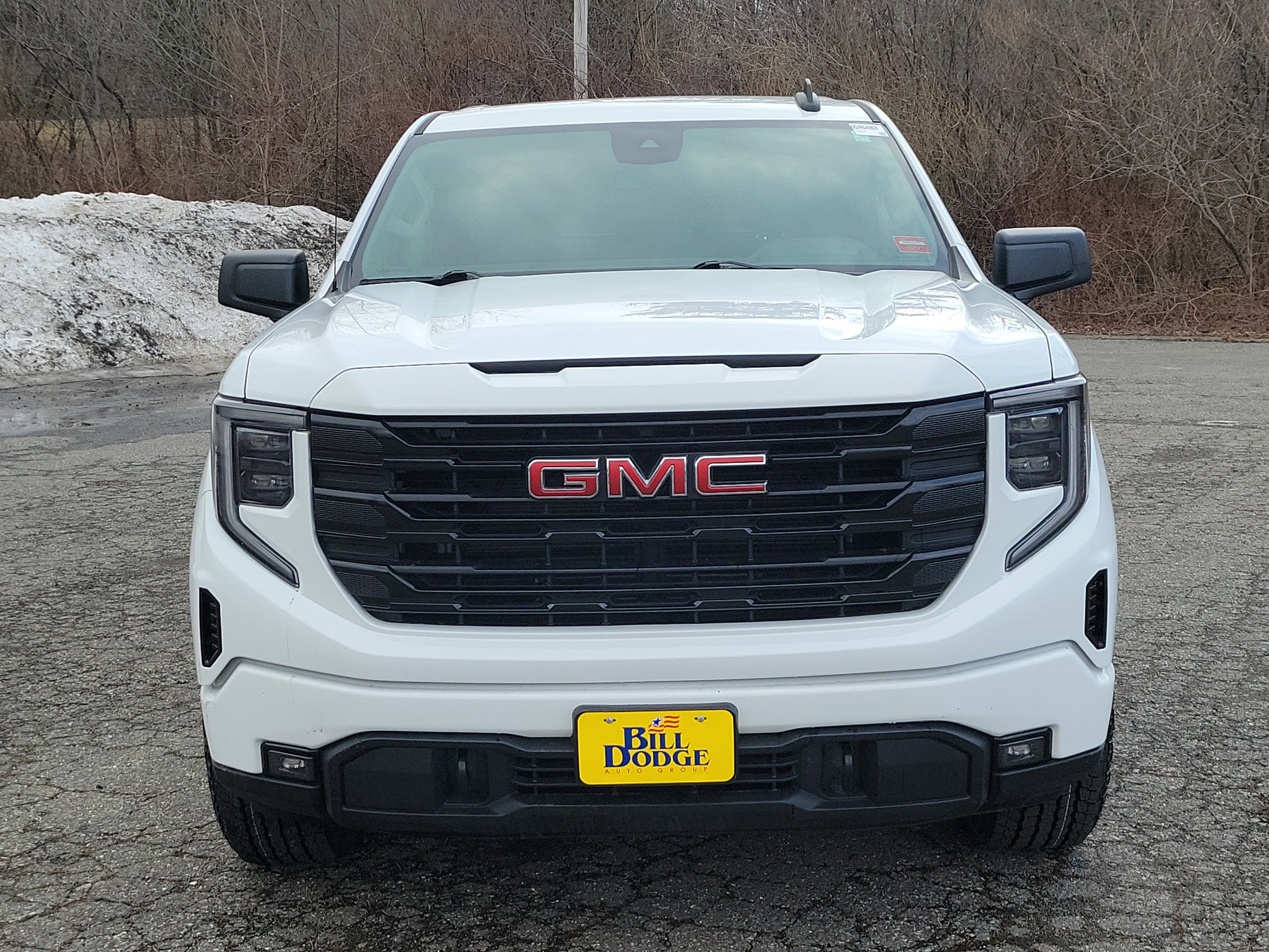 Used 2023 GMC Sierra 1500 Elevation AWD/4WD image 2