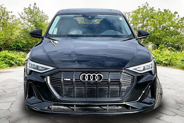 Used 2021 Audi e-tron Premium Plus w/ Premium Plus Package image 3