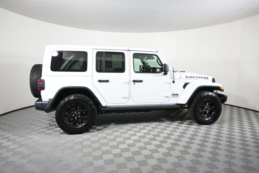 Used 2019 Jeep Wrangler Unlimited Sahara w/ Quick Order Package 24M Moab AWD/4WD image 7
