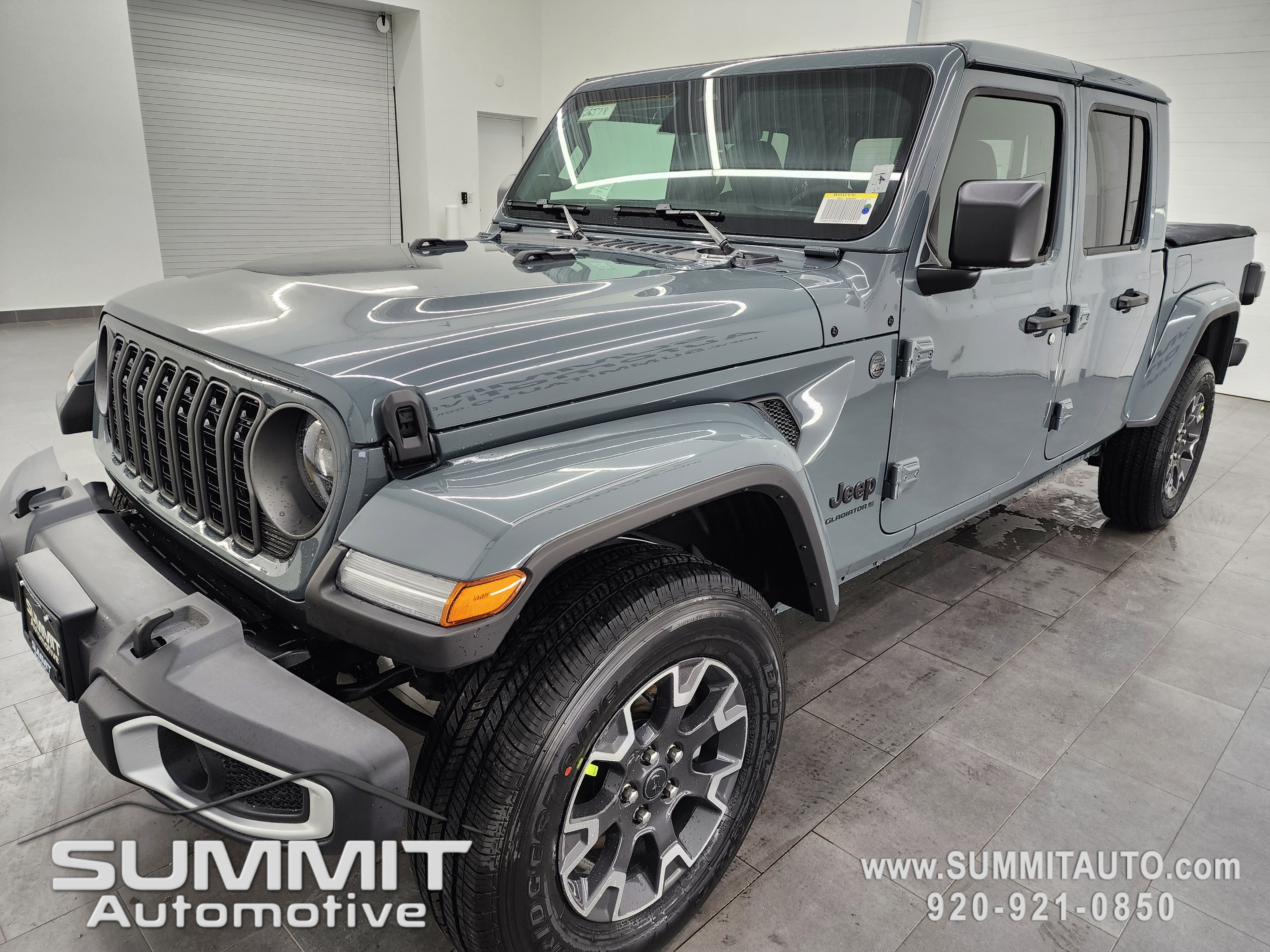 New 2026 Jeep Gladiator Sport image 7