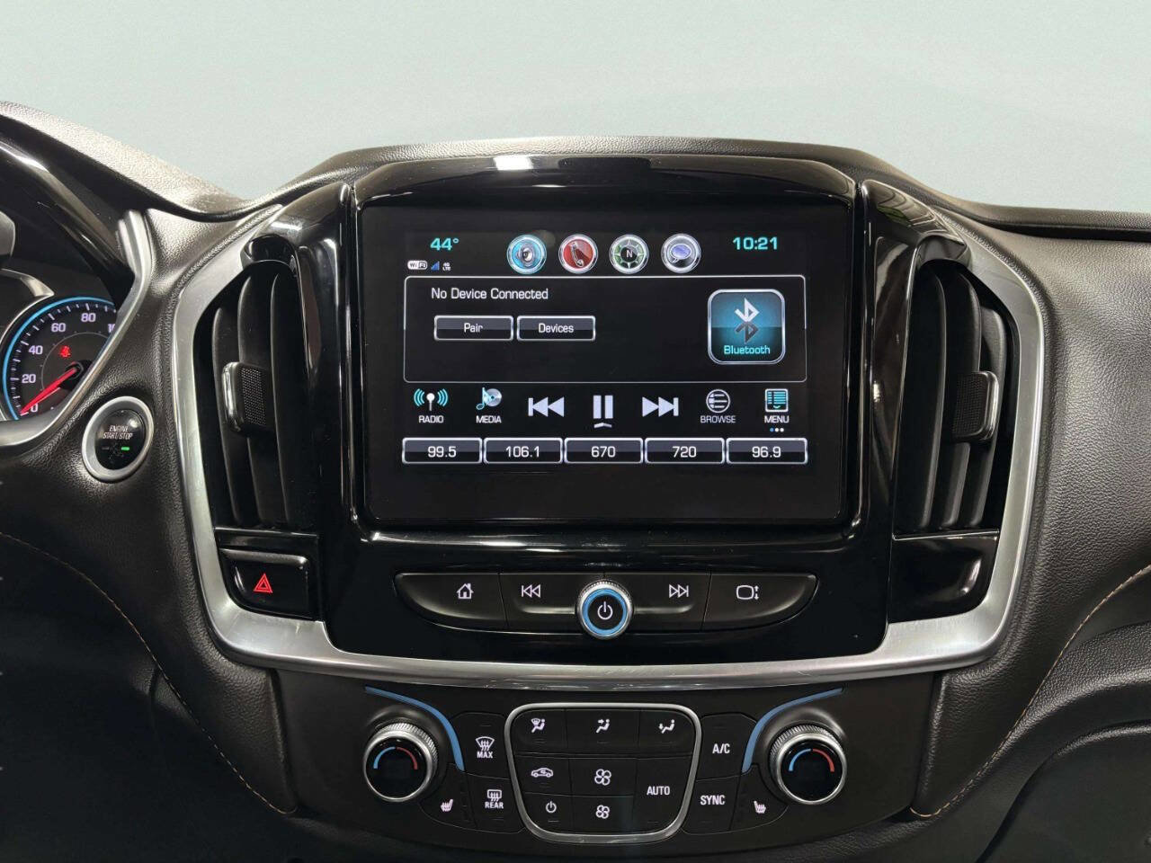 Used 2018 Chevrolet Traverse LT w/ LPO, Floor Liner Package image 31