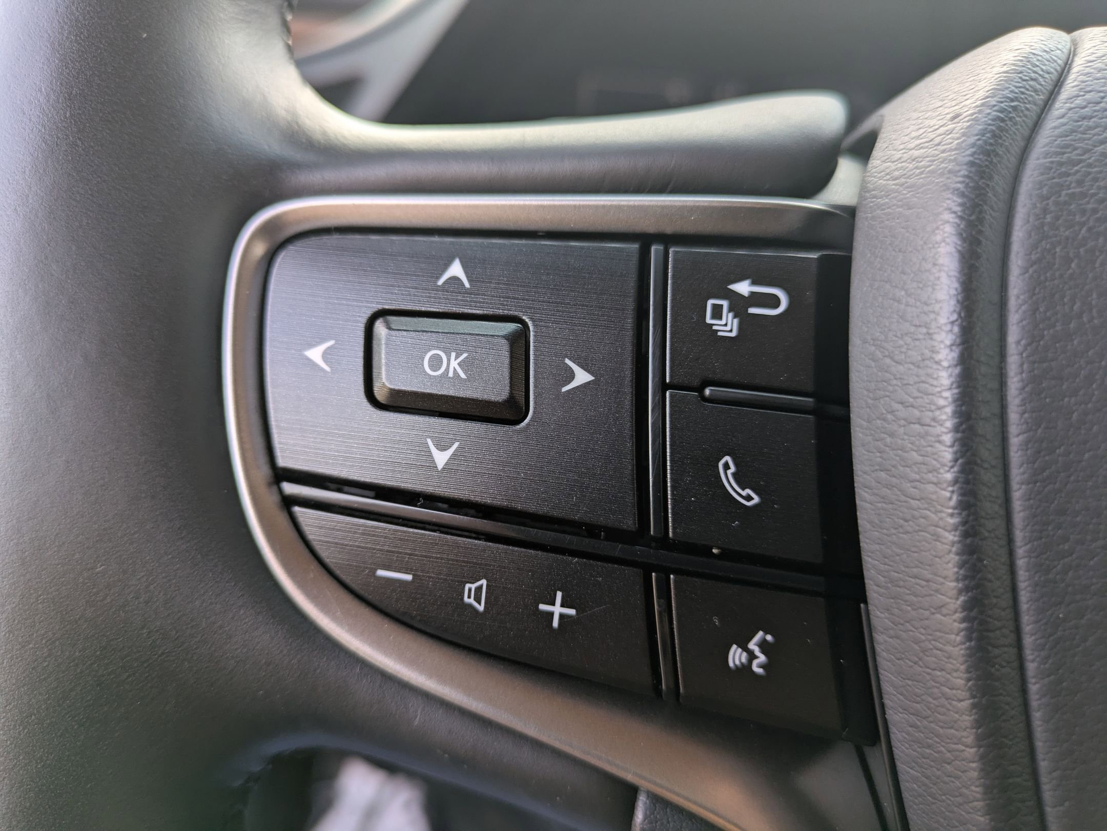 Used 2022 Lexus ES 350 w/ Premium Package image 15