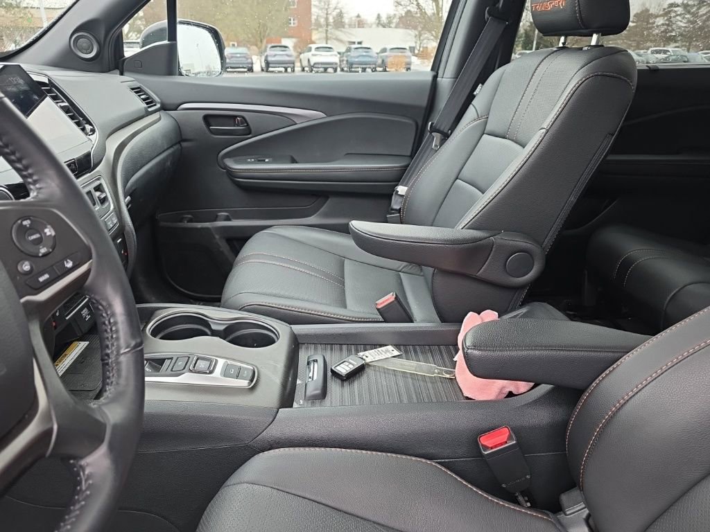 Used 2023 Honda Passport TrailSport image 20