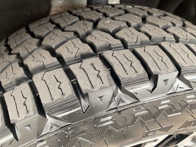 Certified 2024 Chevrolet Traverse Z71 w/ LPO, Floor Liner Package AWD/4WD image 25