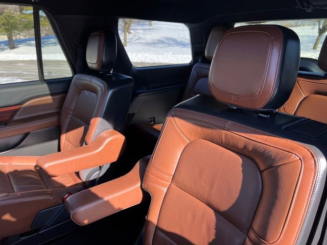 Used 2024 Lincoln Navigator Reserve image 24