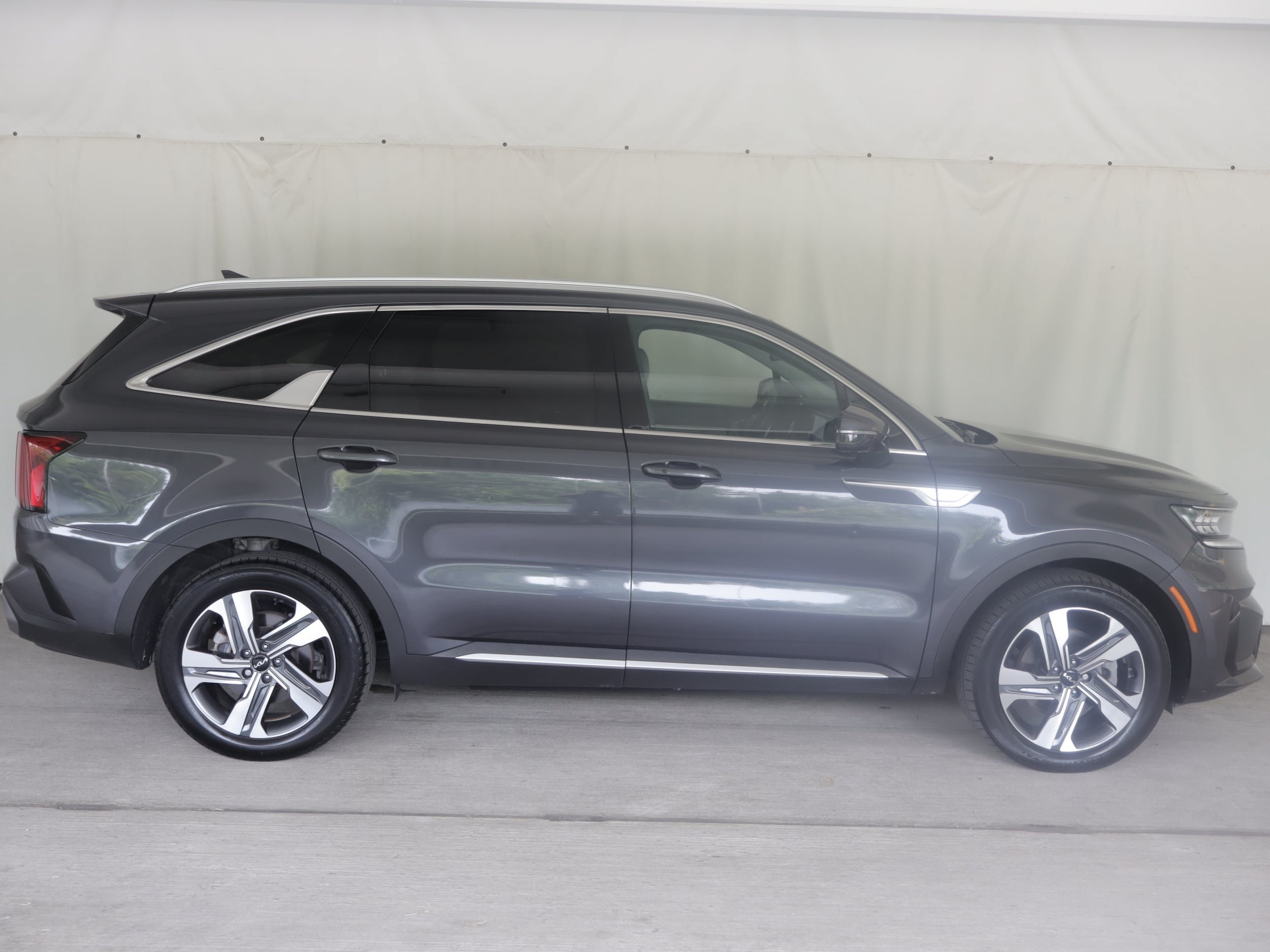 Used 2023 Kia Sorento SX Prestige w/ Panoramic Sunroof Package AWD/4WD image 6