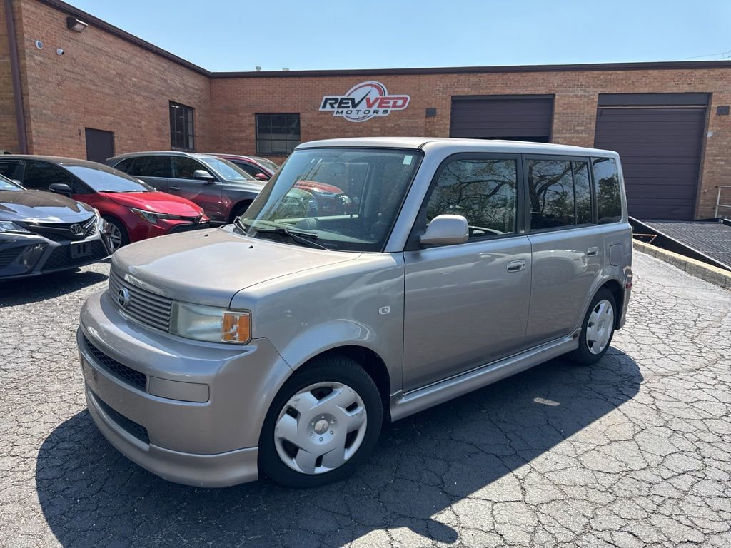 Used 2005 Scion xB image 1