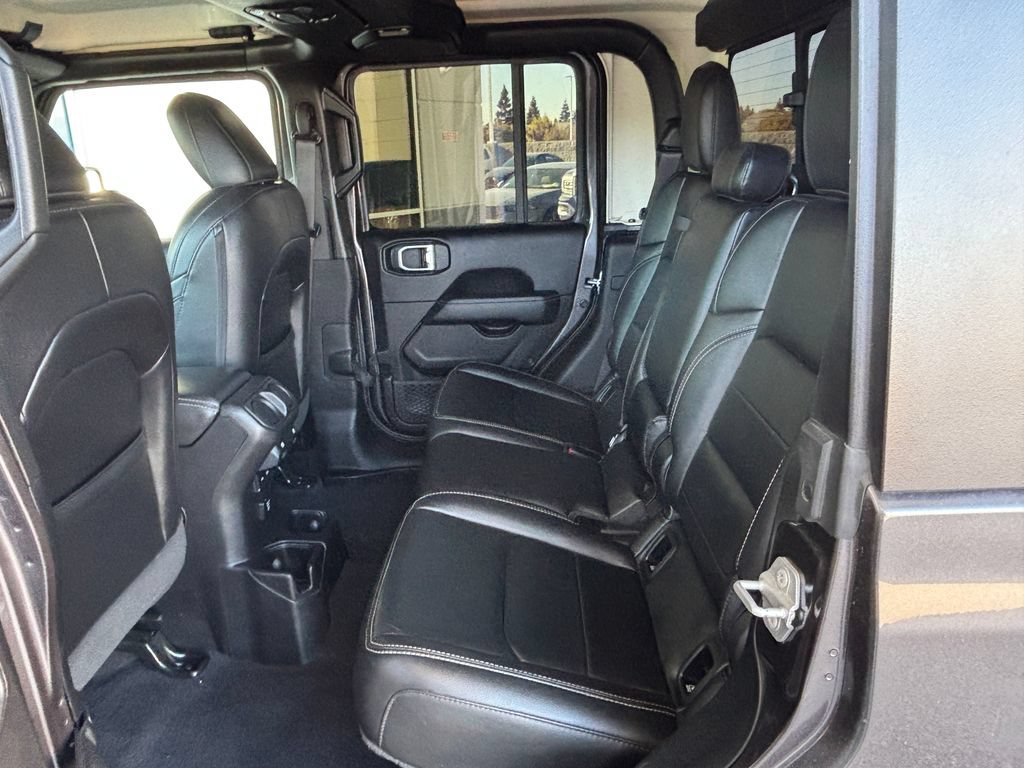 Used 2020 Jeep Gladiator Overland AWD/4WD image 22