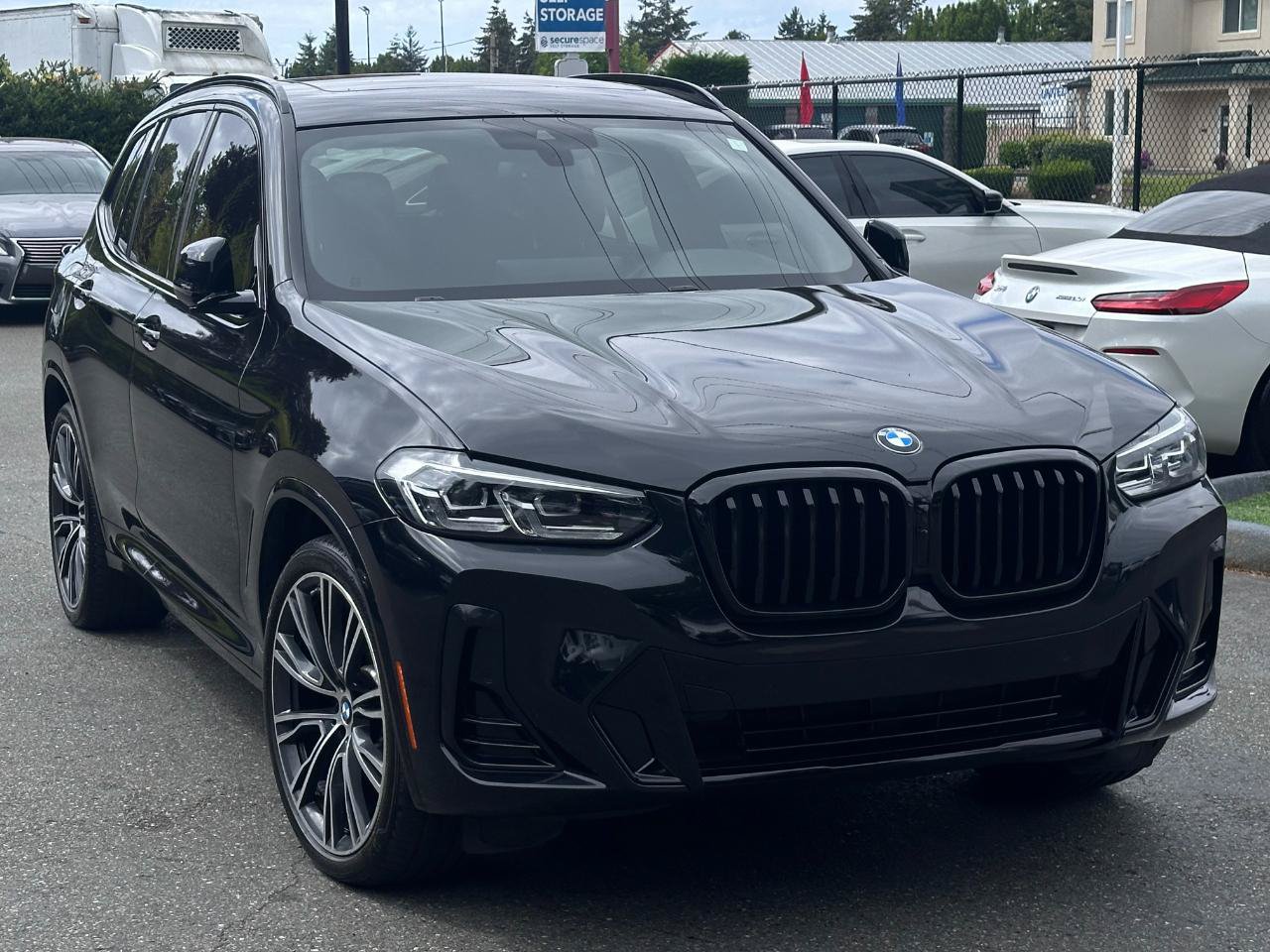 Used 2022 BMW X3 xDrive30i w/ M Sport Package 2 AWD/4WD image 38