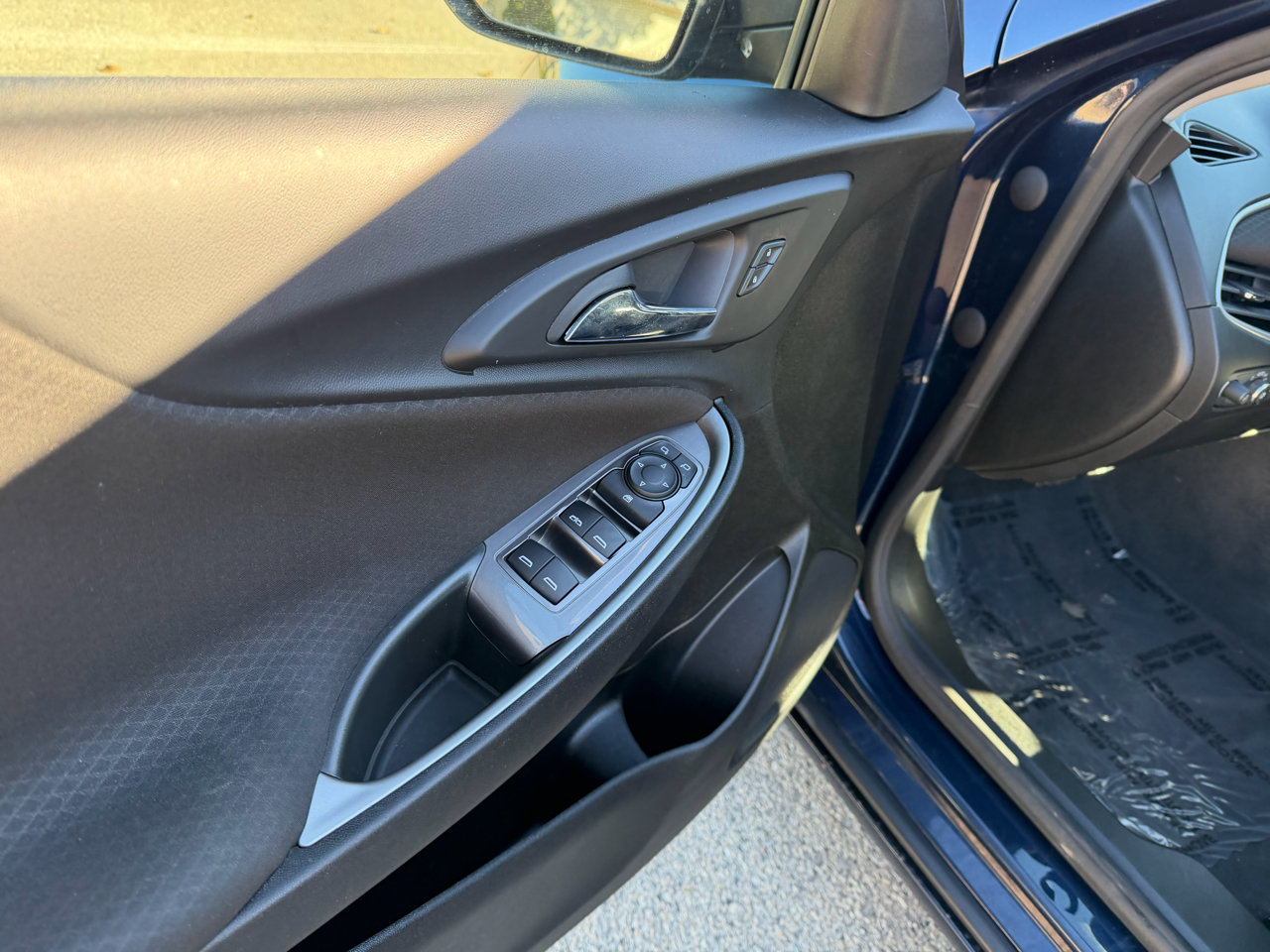 Used 2022 Chevrolet Malibu LT image 10