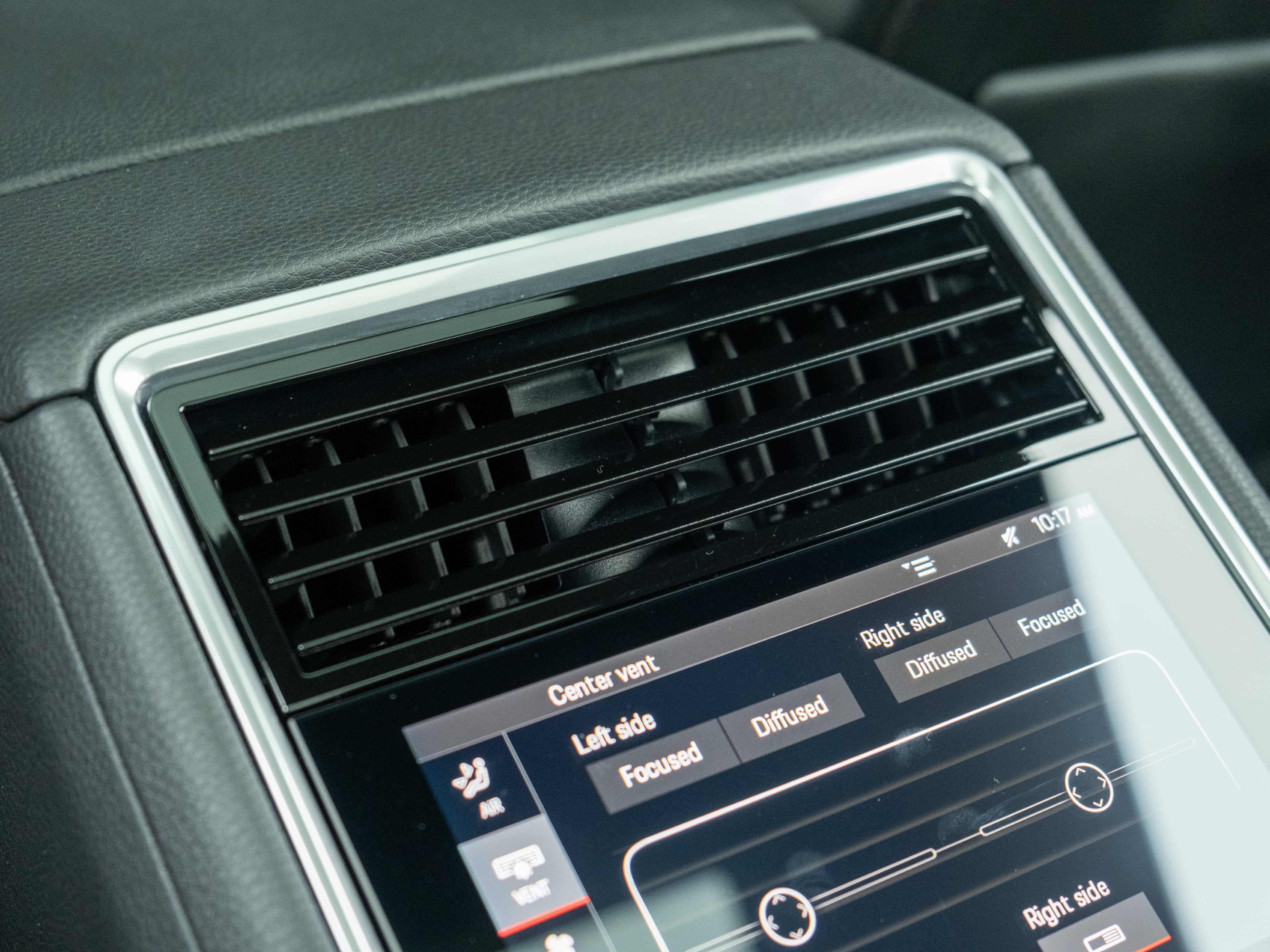 Certified 2023 Porsche Panamera 4 Platinum Edition AWD/4WD image 45