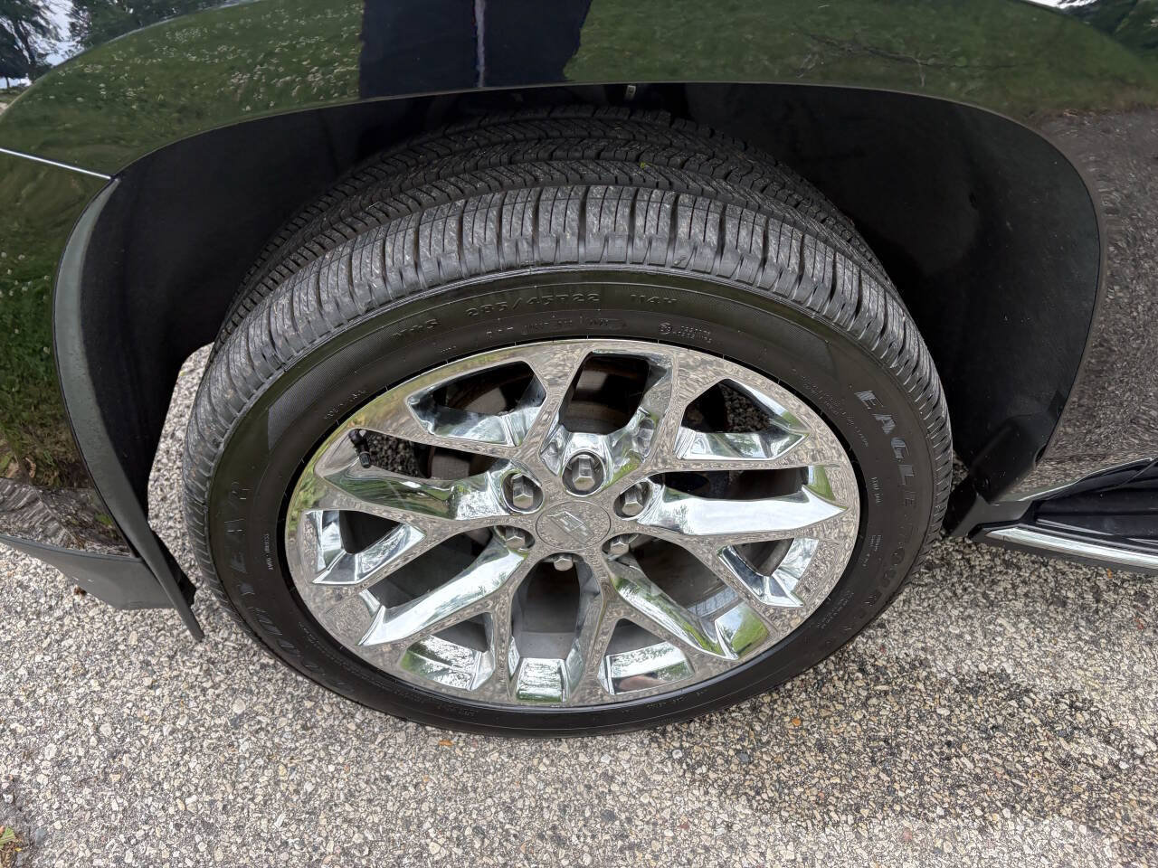 Used 2020 Cadillac Escalade Premium Luxury AWD/4WD image 9