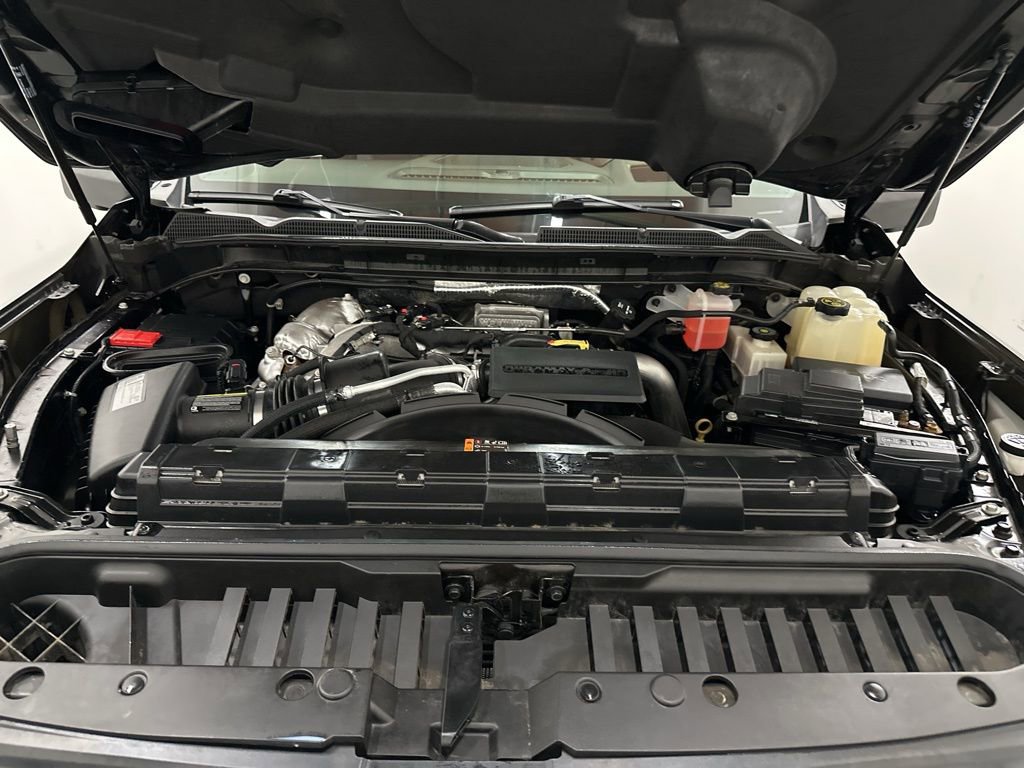 Used 2021 GMC Sierra 2500 Denali w/ Denali Black Diamond Edition image 6