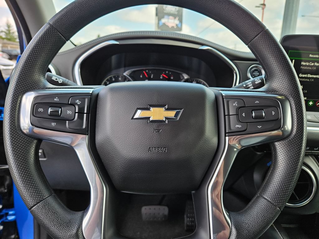 Used 2025 Chevrolet Blazer LT FWD image 25