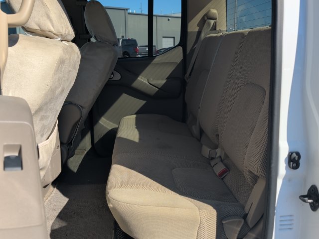 Used 2012 Nissan Frontier SV AWD/4WD image 22