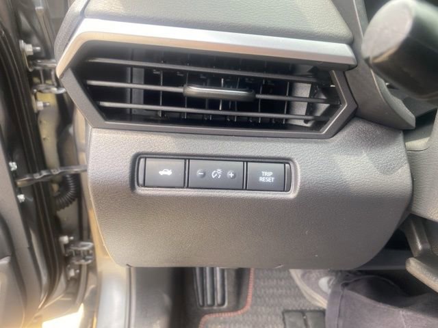 Used 2022 Nissan Altima 2.5 SR FWD image 8