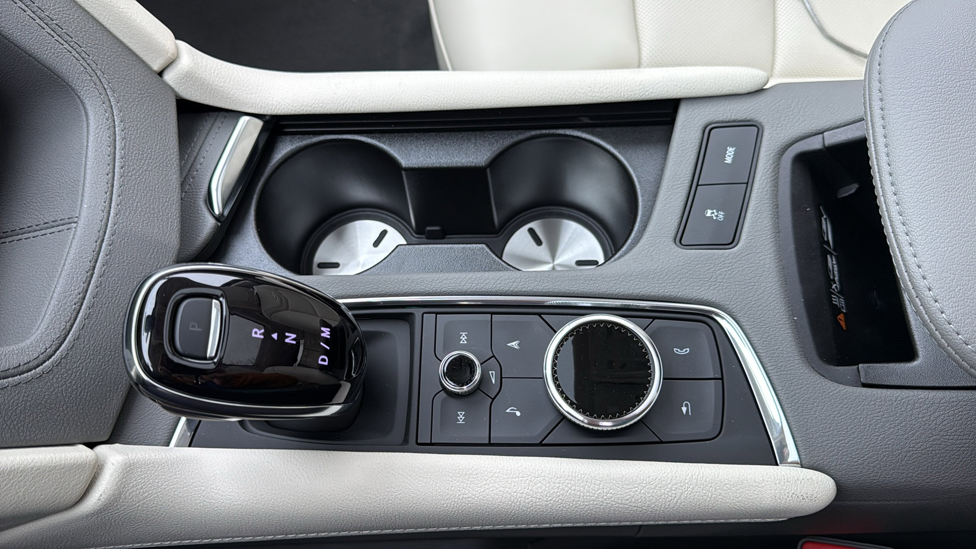 New 2026 Cadillac XT5 Premium Luxury w/ Driver Assist Package image 23