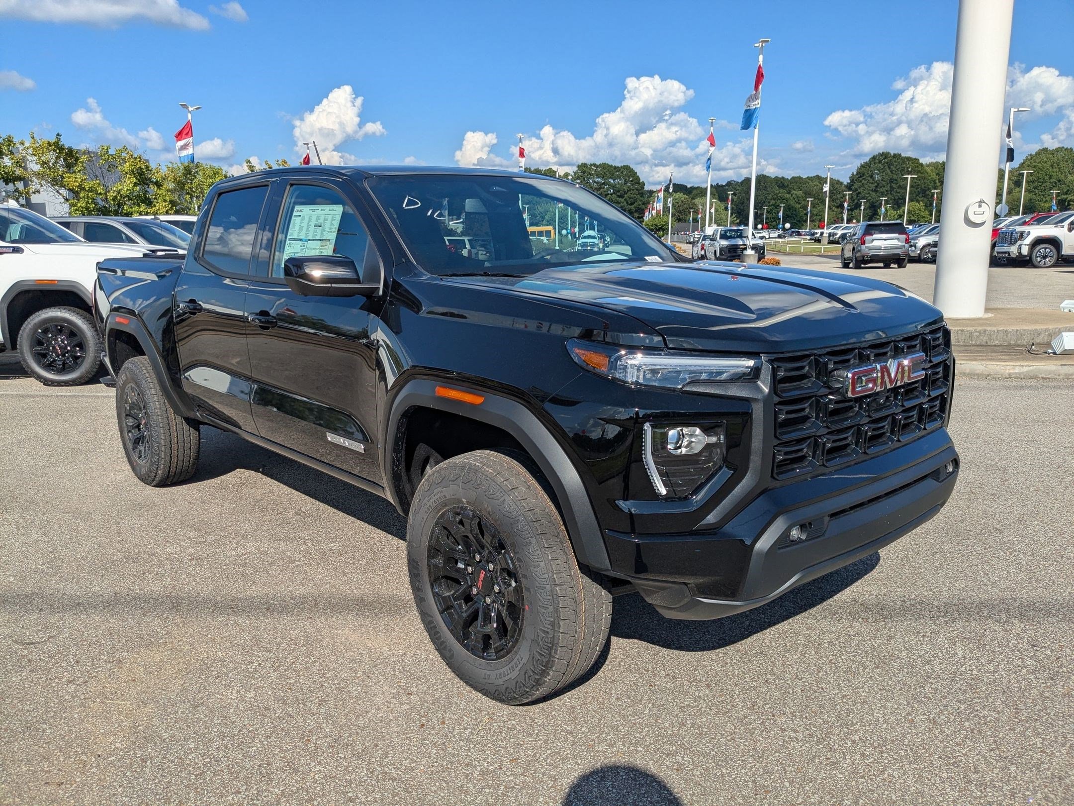 New 2026 GMC Canyon Elevation w/ Convenience Package image 3