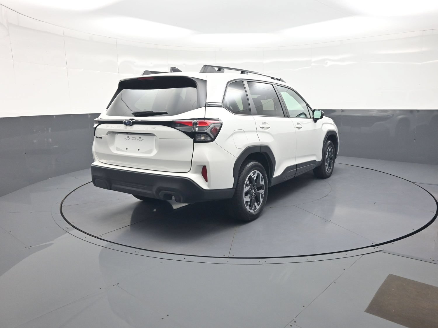 Used 2026 Subaru Forester Premium AWD/4WD image 3