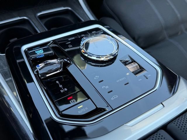 Certified 2023 BMW i7 xDrive60 AWD/4WD image 25