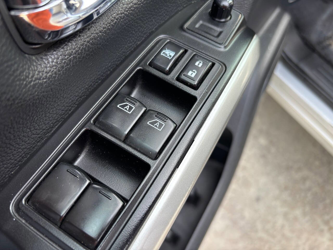 Used 2018 Nissan Titan PRO-4X AWD/4WD image 34