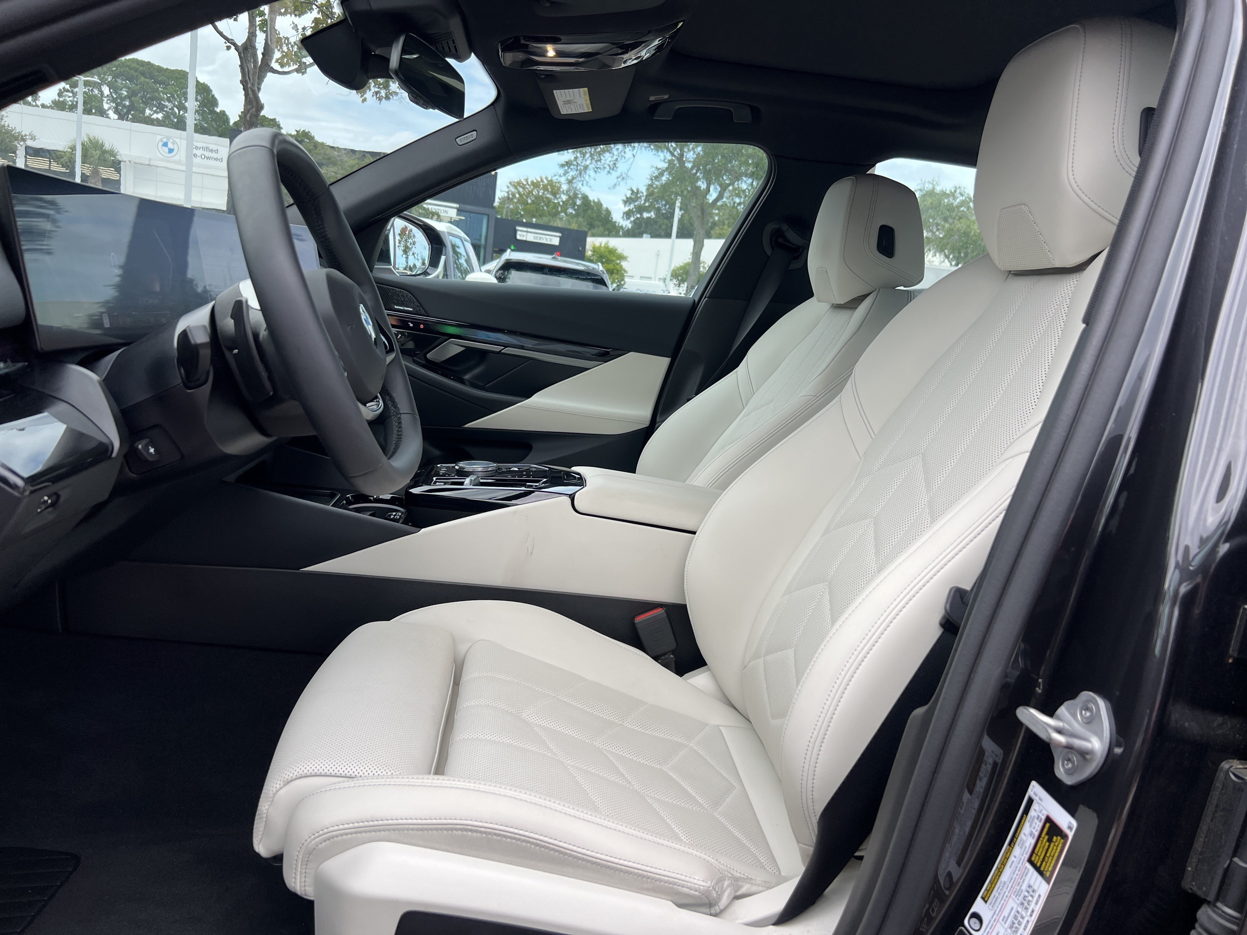 Certified 2026 BMW 540i xDrive AWD/4WD image 16