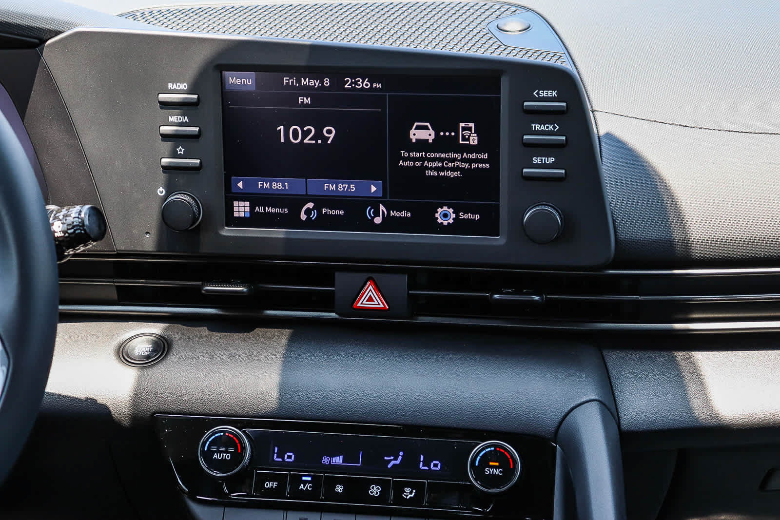 New 2026 Hyundai Elantra Sport FWD image 18