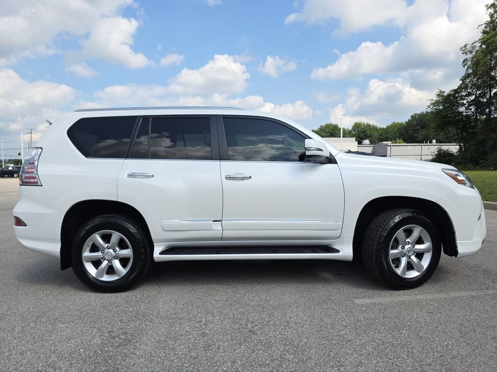 Used 2017 Lexus GX 460 AWD/4WD image 10