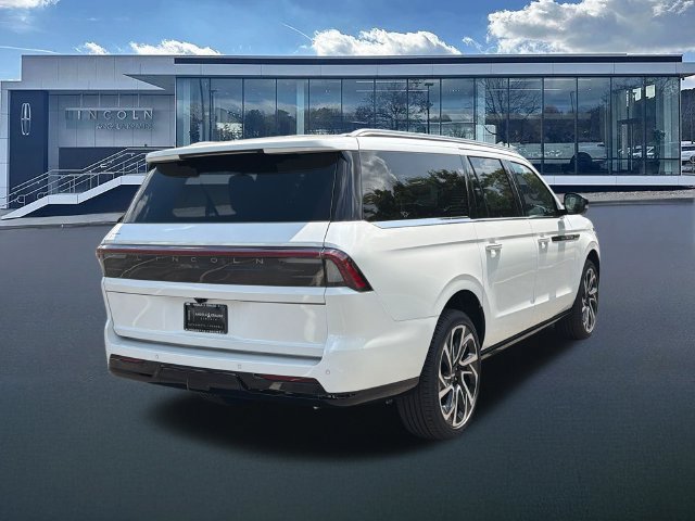 New 2027 Lincoln Navigator L Black Label AWD/4WD image 8