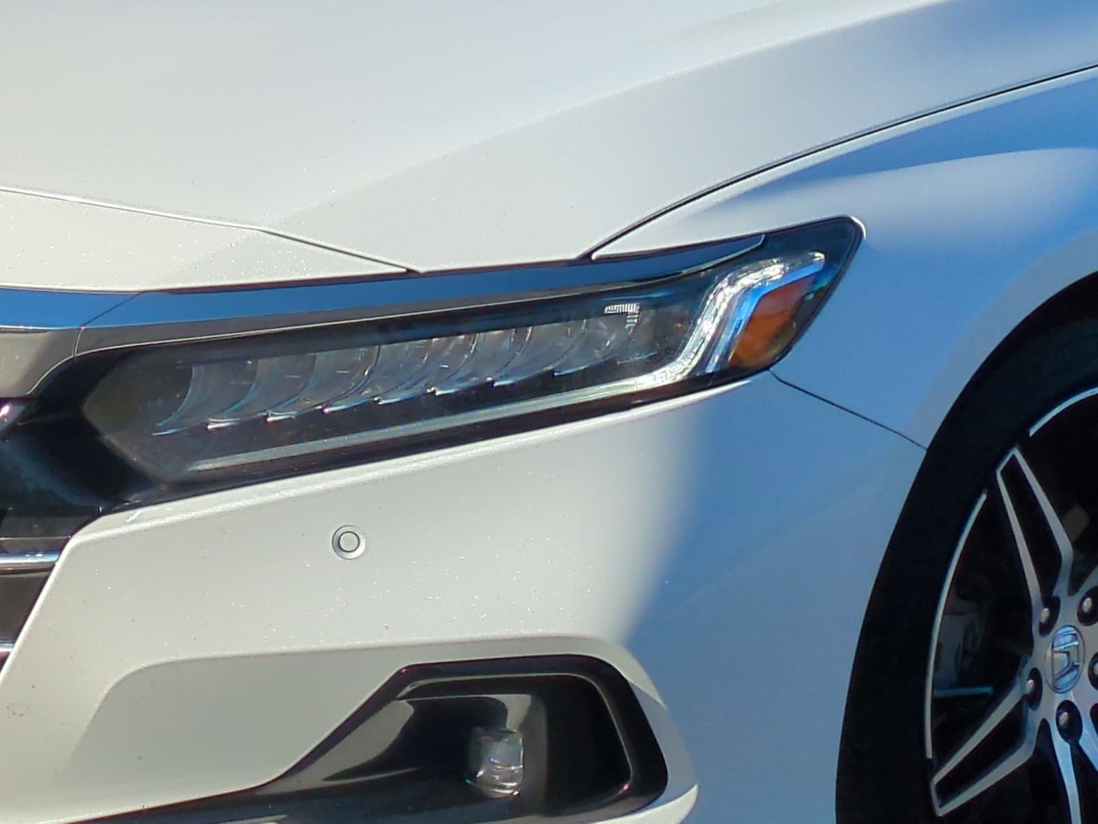 Used 2022 Honda Accord Touring image 6