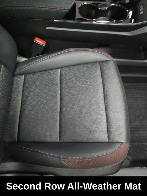 Used 2026 Chevrolet Equinox RS w/ LPO, Floor Liner Package FWD image 6