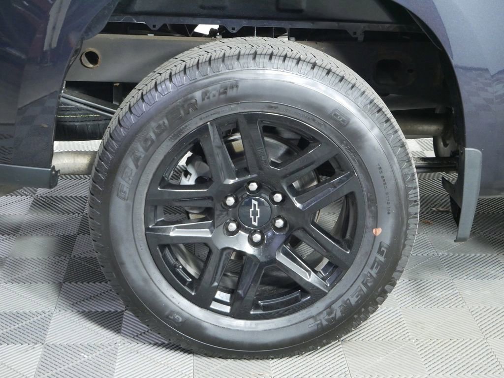 Used 2023 Chevrolet Silverado 1500 RST AWD/4WD image 10