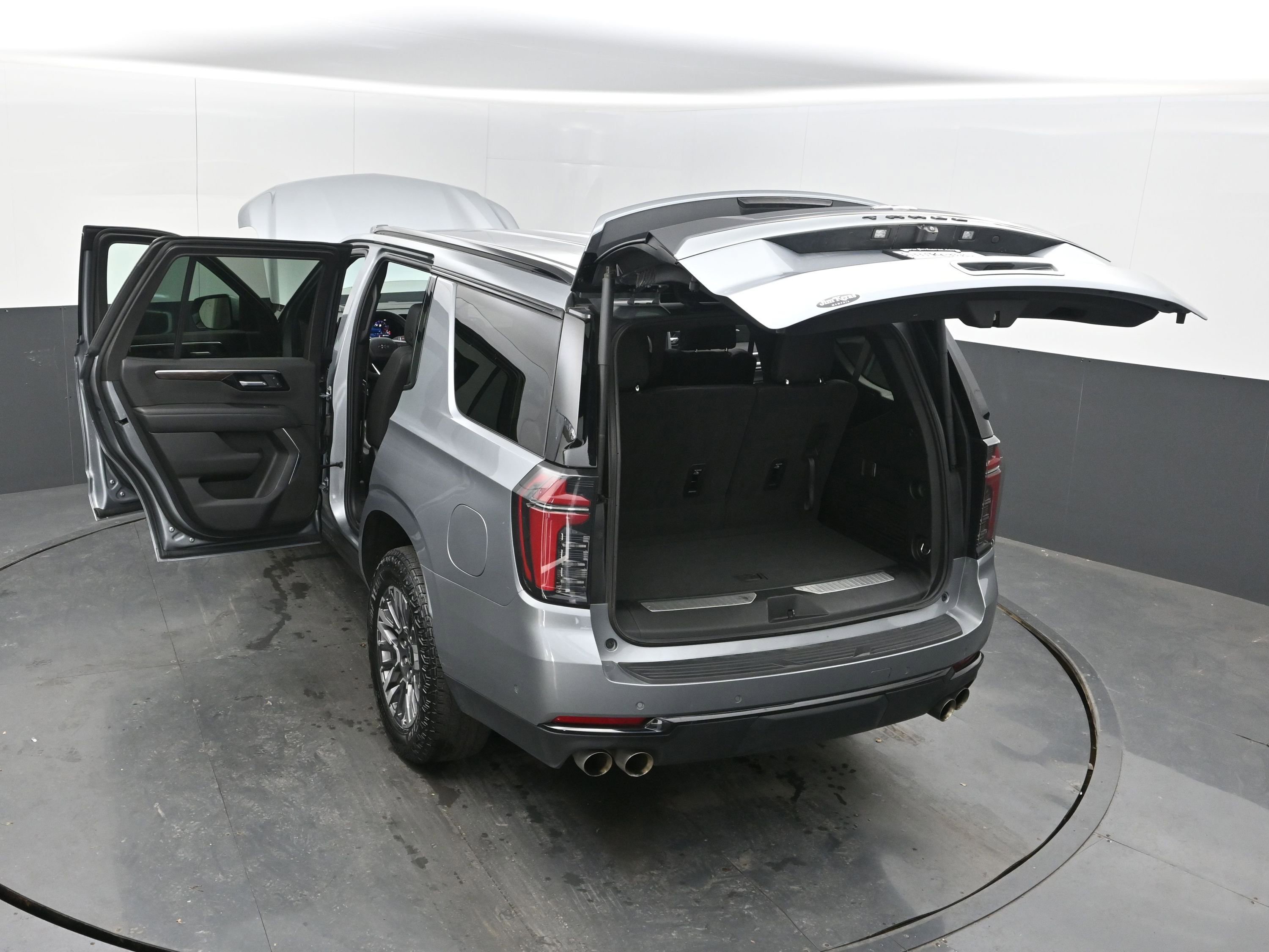 Certified 2025 Chevrolet Tahoe Z71 image 45